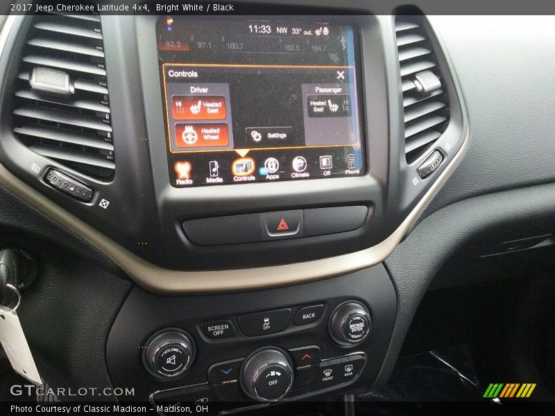 Bright White / Black 2017 Jeep Cherokee Latitude 4x4