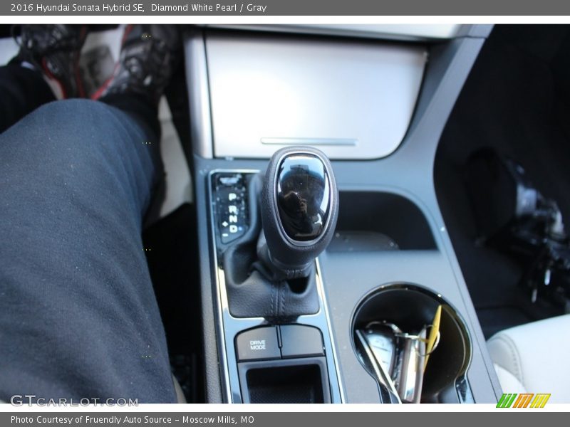 Diamond White Pearl / Gray 2016 Hyundai Sonata Hybrid SE