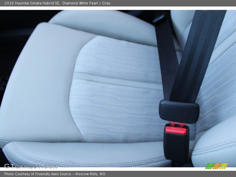 Diamond White Pearl / Gray 2016 Hyundai Sonata Hybrid SE