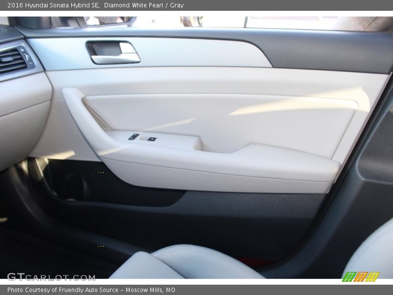 Diamond White Pearl / Gray 2016 Hyundai Sonata Hybrid SE