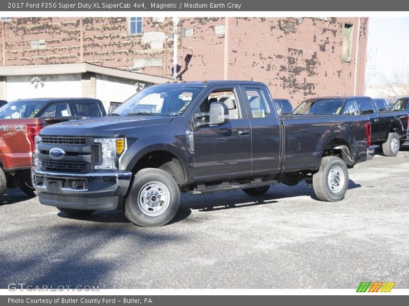 Magnetic / Medium Earth Gray 2017 Ford F350 Super Duty XL SuperCab 4x4