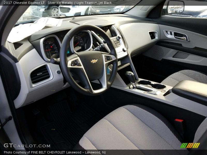 Silver Ice Metallic / Light Titanium/Jet Black 2017 Chevrolet Equinox LT