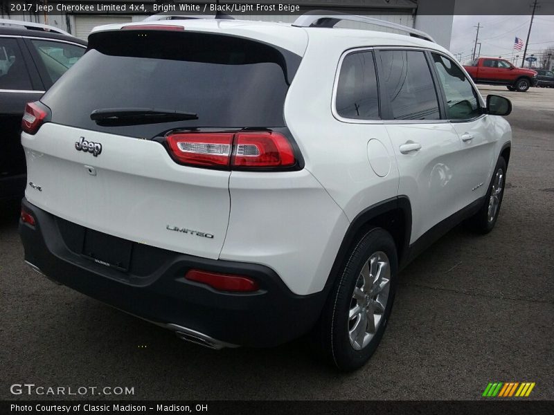 Bright White / Black/Light Frost Beige 2017 Jeep Cherokee Limited 4x4