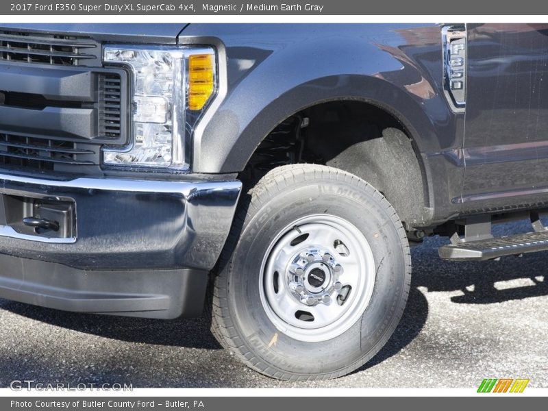 Magnetic / Medium Earth Gray 2017 Ford F350 Super Duty XL SuperCab 4x4