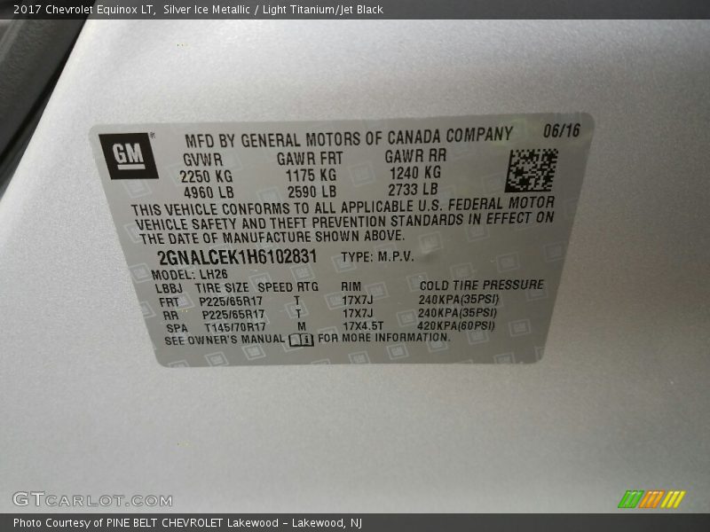 Silver Ice Metallic / Light Titanium/Jet Black 2017 Chevrolet Equinox LT