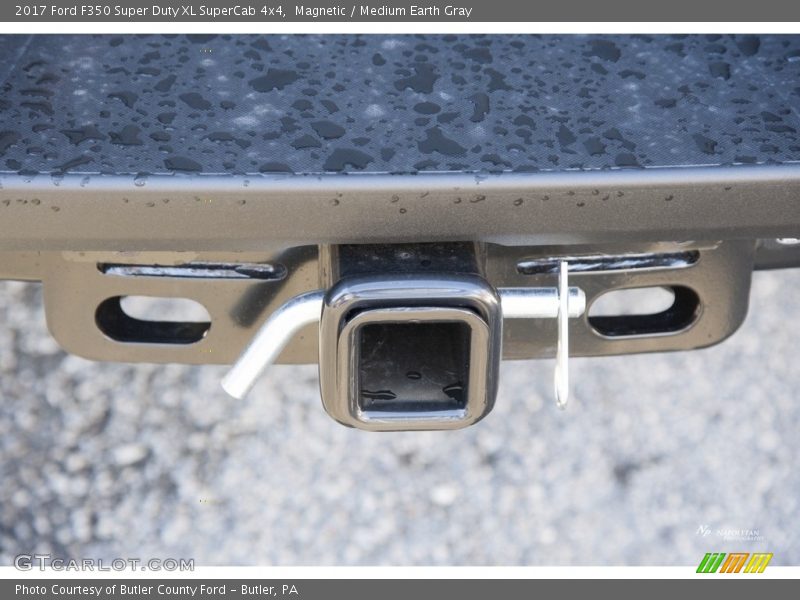 Magnetic / Medium Earth Gray 2017 Ford F350 Super Duty XL SuperCab 4x4