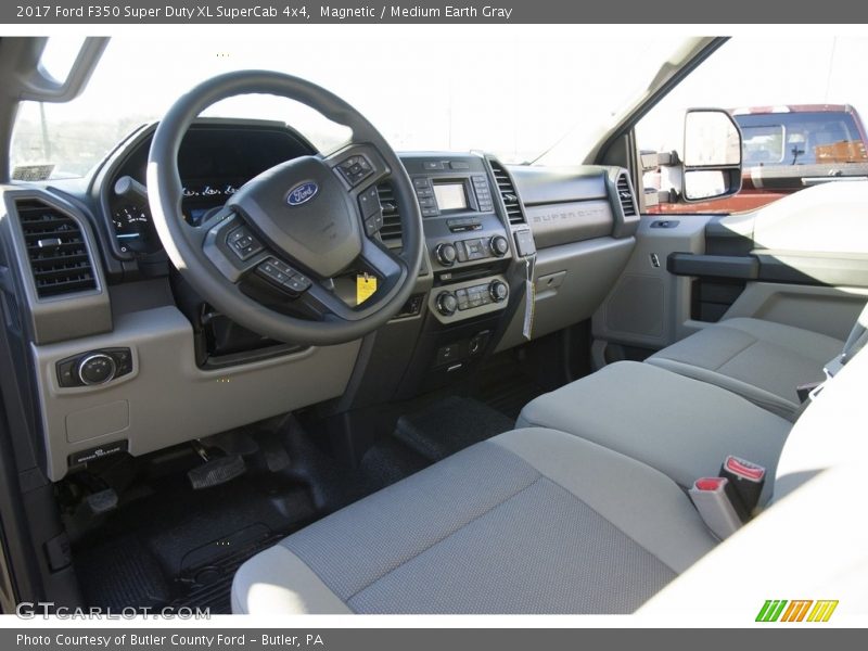 Magnetic / Medium Earth Gray 2017 Ford F350 Super Duty XL SuperCab 4x4