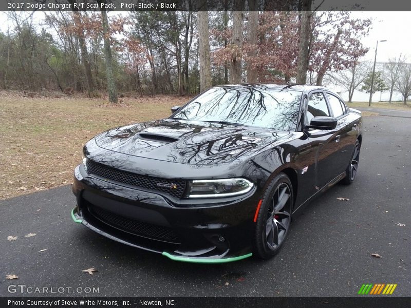 Pitch-Black / Black 2017 Dodge Charger R/T Scat Pack