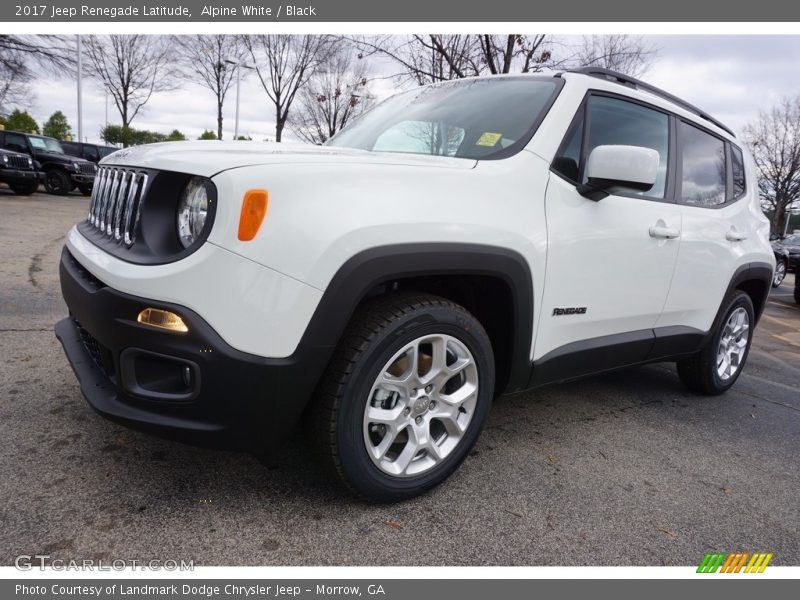 Alpine White / Black 2017 Jeep Renegade Latitude