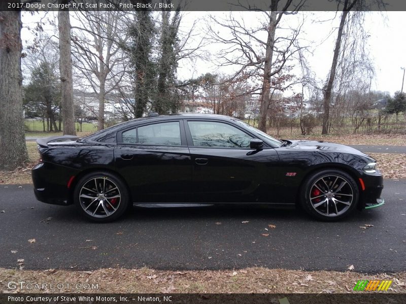 Pitch-Black / Black 2017 Dodge Charger R/T Scat Pack