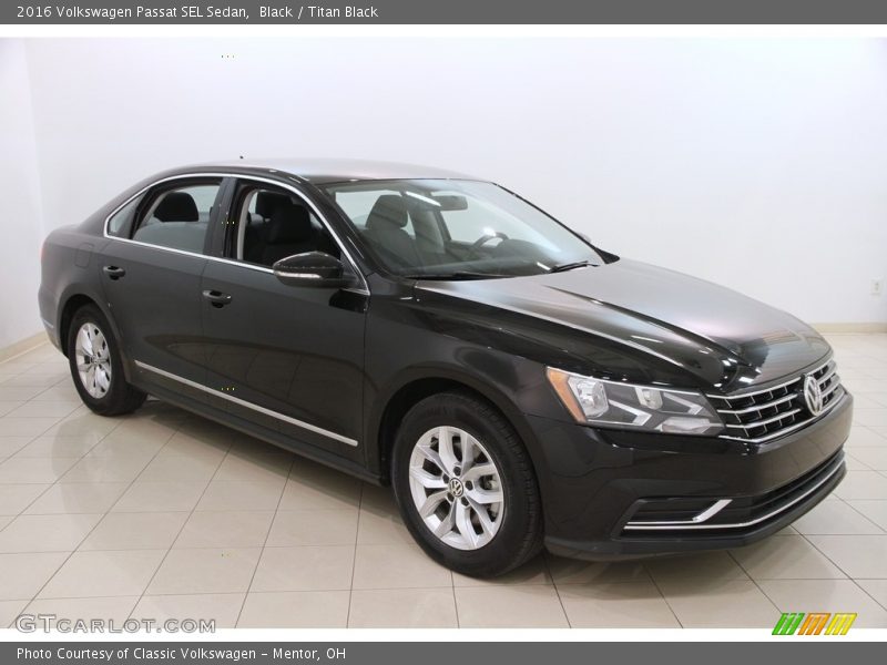 Front 3/4 View of 2016 Passat SEL Sedan