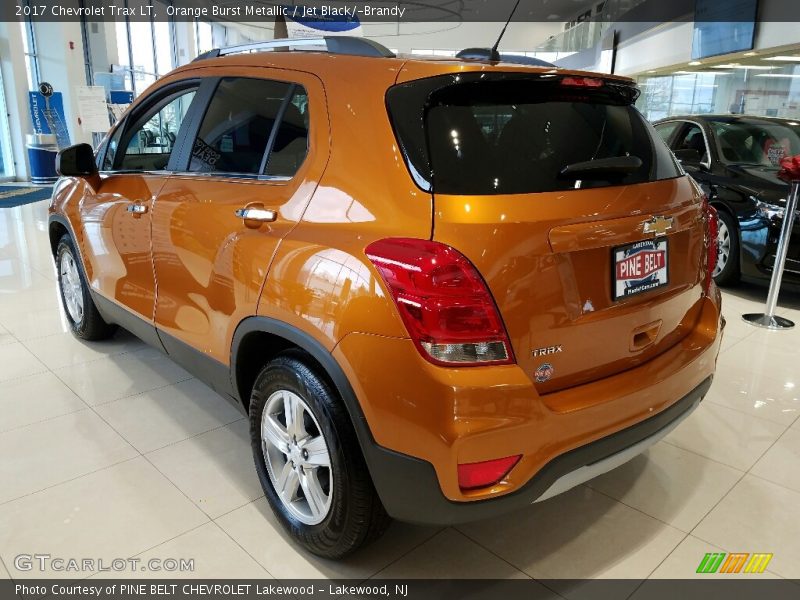 Orange Burst Metallic / Jet Black/­Brandy 2017 Chevrolet Trax LT