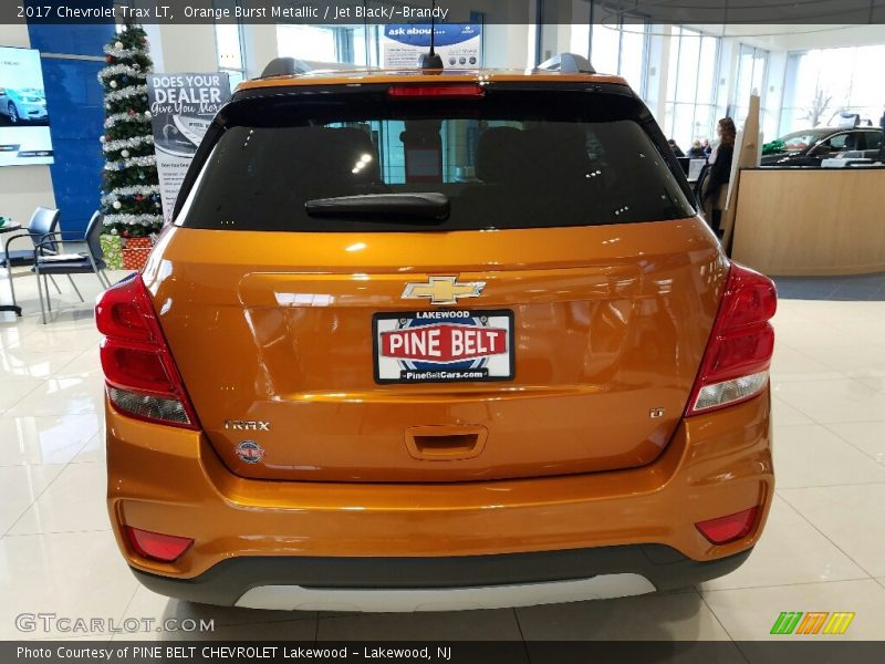 Orange Burst Metallic / Jet Black/­Brandy 2017 Chevrolet Trax LT
