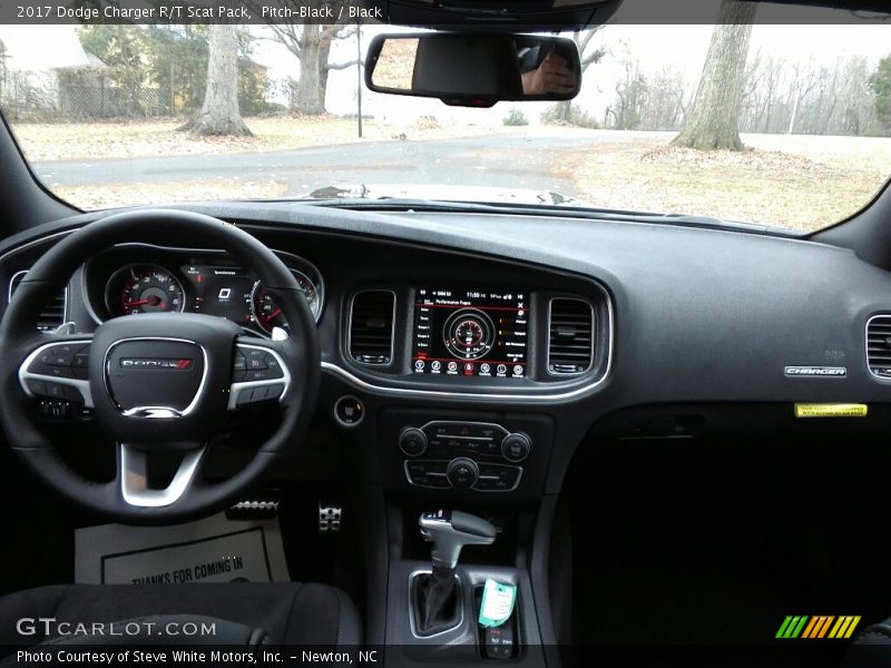 Pitch-Black / Black 2017 Dodge Charger R/T Scat Pack