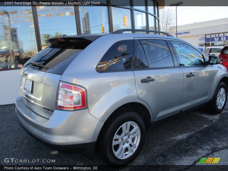 Pewter Metallic / Medium Light Stone 2007 Ford Edge SE