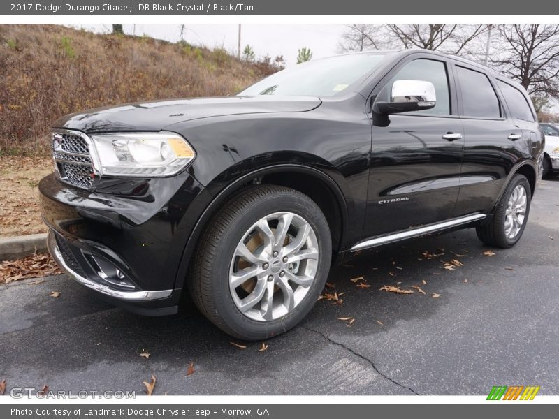 Front 3/4 View of 2017 Durango Citadel