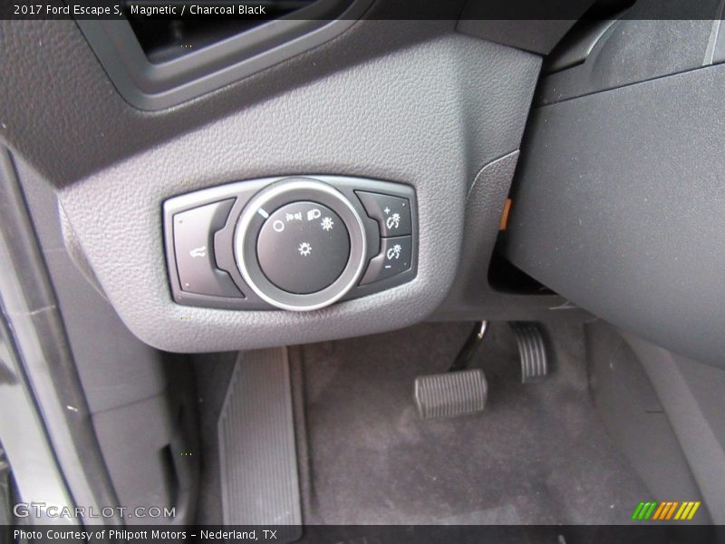 Magnetic / Charcoal Black 2017 Ford Escape S