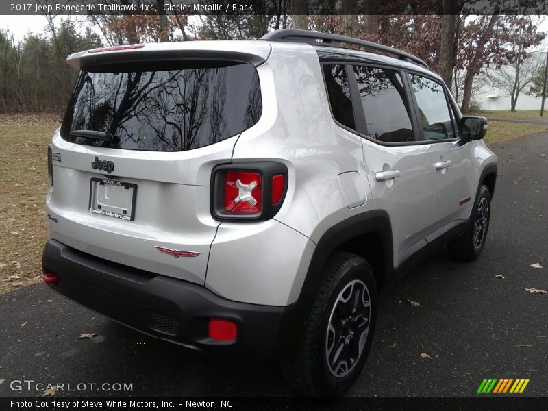 Glacier Metallic / Black 2017 Jeep Renegade Trailhawk 4x4