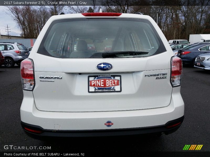 Crystal White Pearl / Gray 2017 Subaru Forester 2.5i