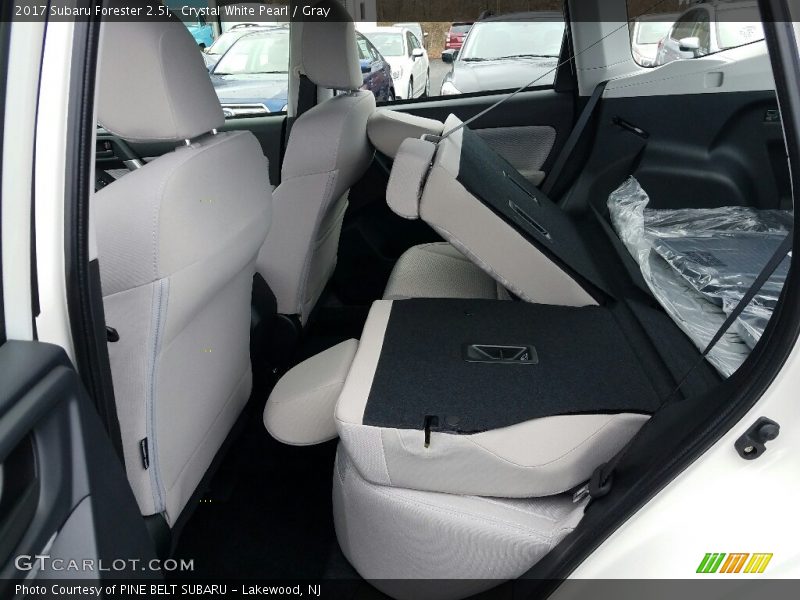 Crystal White Pearl / Gray 2017 Subaru Forester 2.5i
