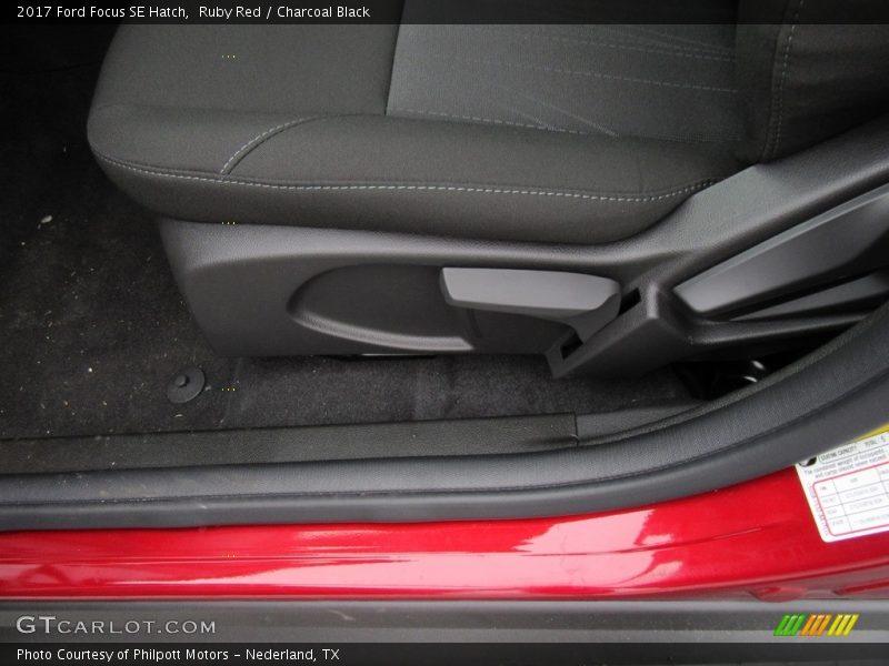 Ruby Red / Charcoal Black 2017 Ford Focus SE Hatch