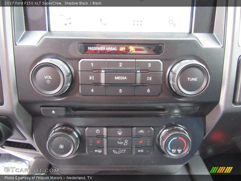 Controls of 2017 F150 XLT SuperCrew