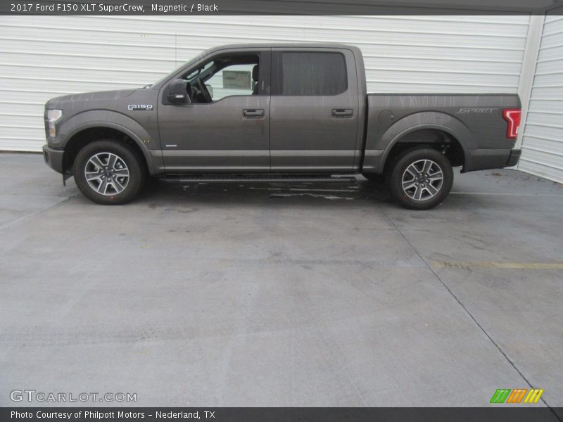 Magnetic / Black 2017 Ford F150 XLT SuperCrew