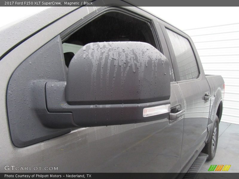 Magnetic / Black 2017 Ford F150 XLT SuperCrew