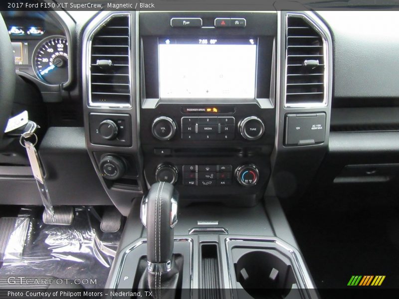 Magnetic / Black 2017 Ford F150 XLT SuperCrew