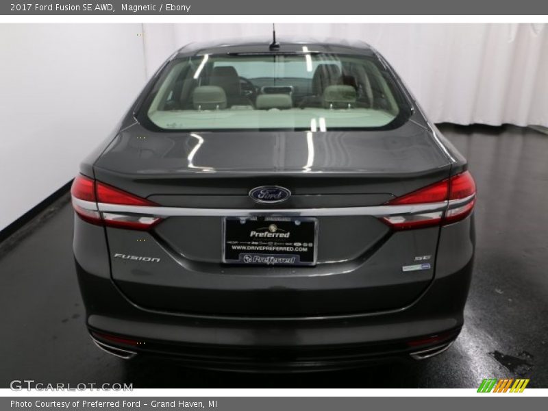 Magnetic / Ebony 2017 Ford Fusion SE AWD