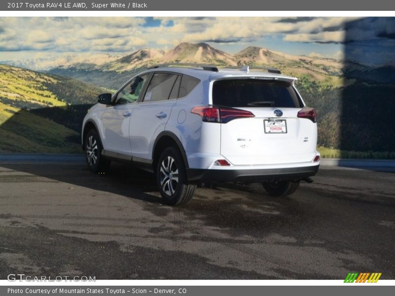 Super White / Black 2017 Toyota RAV4 LE AWD