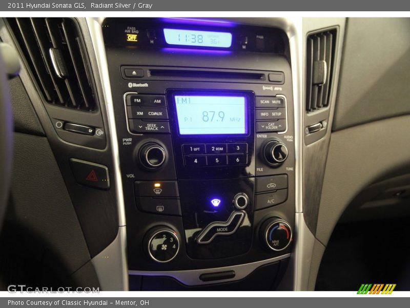 Radiant Silver / Gray 2011 Hyundai Sonata GLS