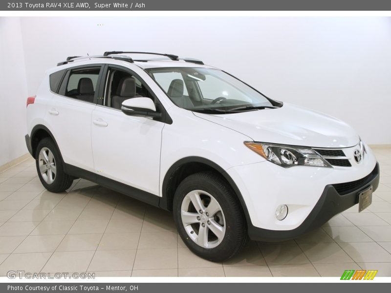 Super White / Ash 2013 Toyota RAV4 XLE AWD