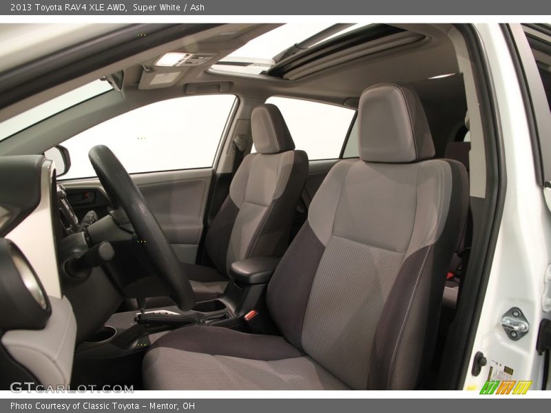 Super White / Ash 2013 Toyota RAV4 XLE AWD