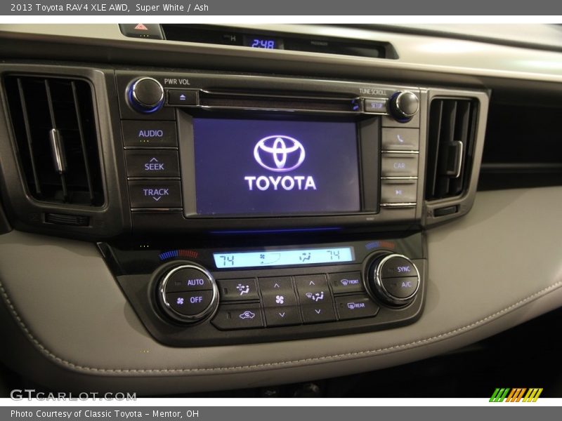 Super White / Ash 2013 Toyota RAV4 XLE AWD