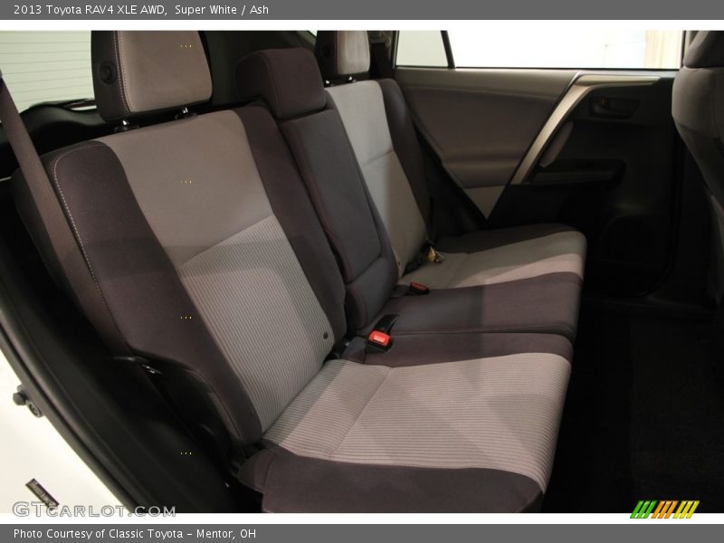 Super White / Ash 2013 Toyota RAV4 XLE AWD