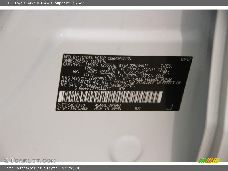 Super White / Ash 2013 Toyota RAV4 XLE AWD