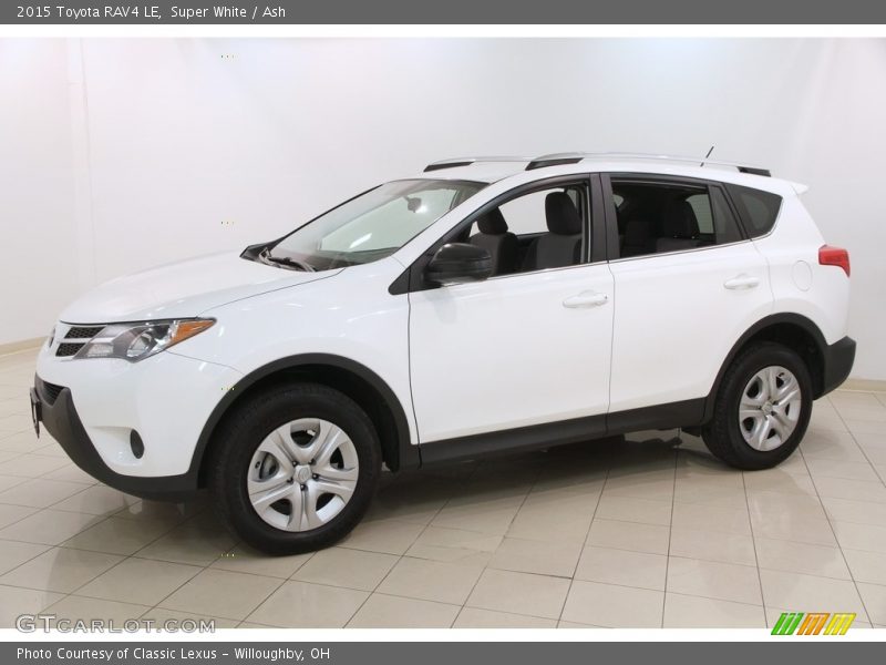 Super White / Ash 2015 Toyota RAV4 LE
