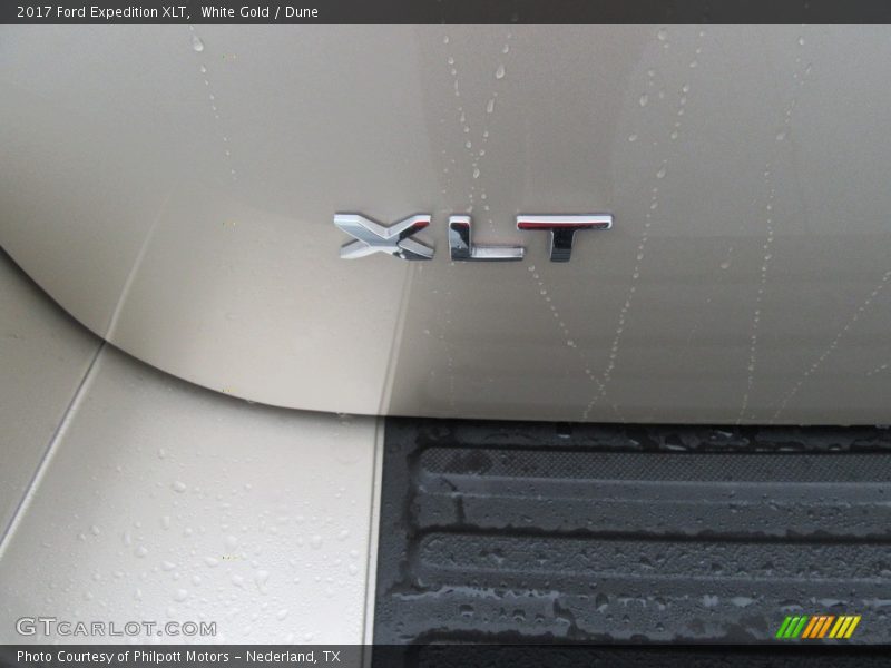 White Gold / Dune 2017 Ford Expedition XLT