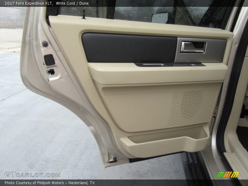 White Gold / Dune 2017 Ford Expedition XLT