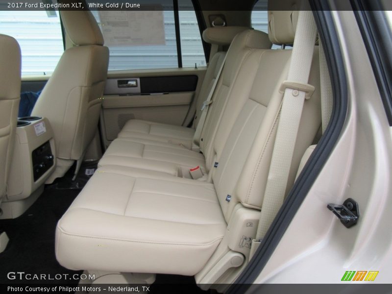 White Gold / Dune 2017 Ford Expedition XLT