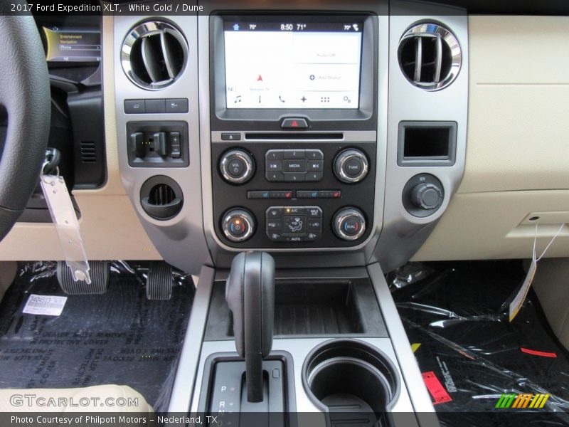 White Gold / Dune 2017 Ford Expedition XLT