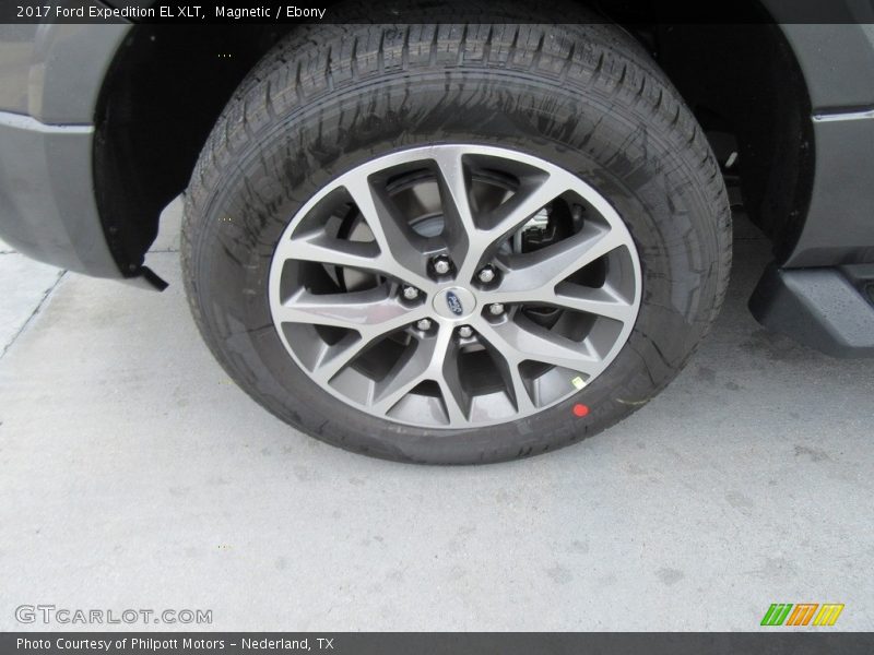 Magnetic / Ebony 2017 Ford Expedition EL XLT