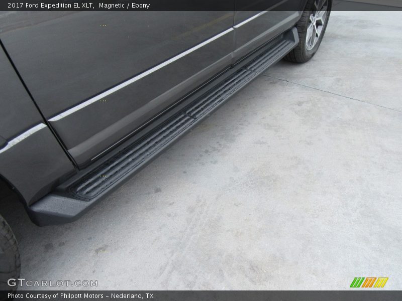 Magnetic / Ebony 2017 Ford Expedition EL XLT
