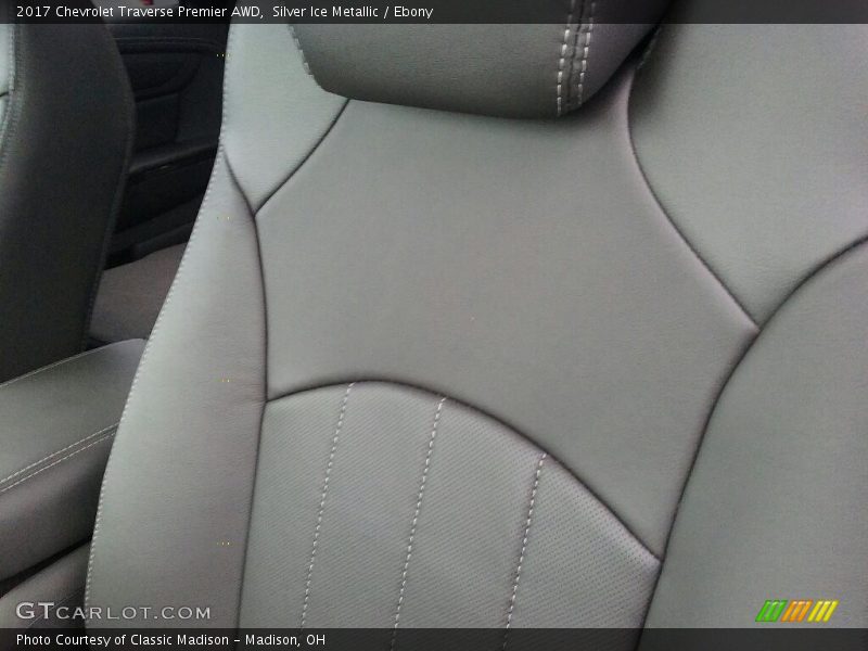 Silver Ice Metallic / Ebony 2017 Chevrolet Traverse Premier AWD