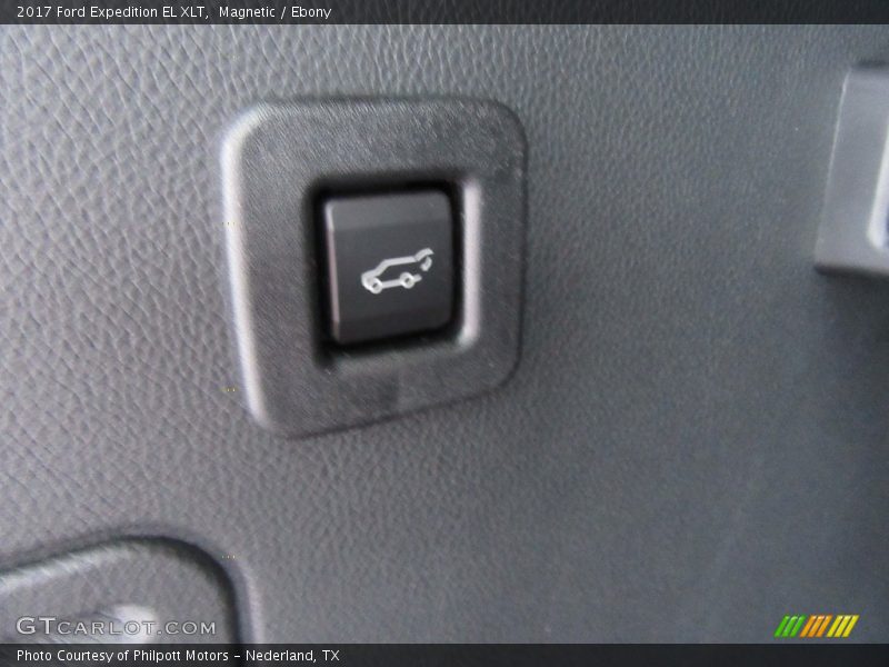 Magnetic / Ebony 2017 Ford Expedition EL XLT