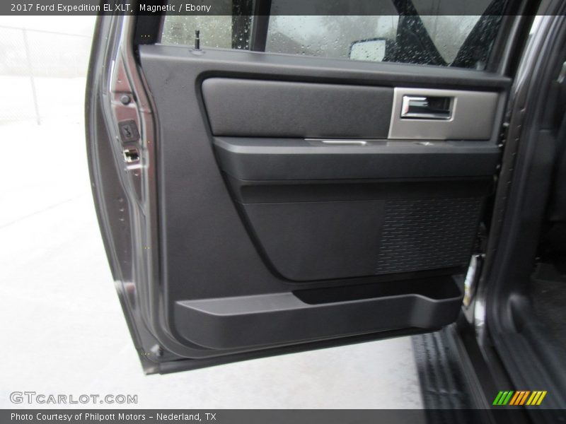 Magnetic / Ebony 2017 Ford Expedition EL XLT