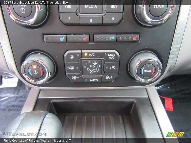 Magnetic / Ebony 2017 Ford Expedition EL XLT