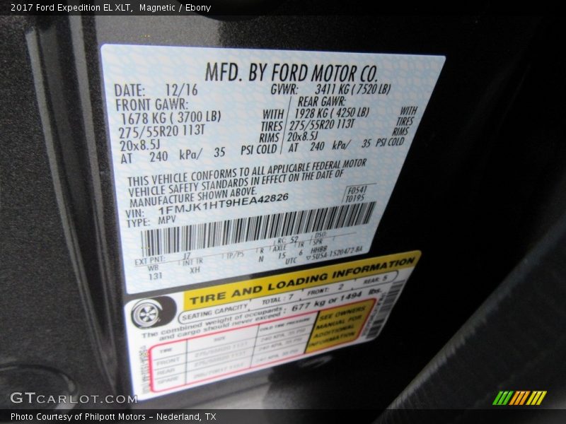 Magnetic / Ebony 2017 Ford Expedition EL XLT