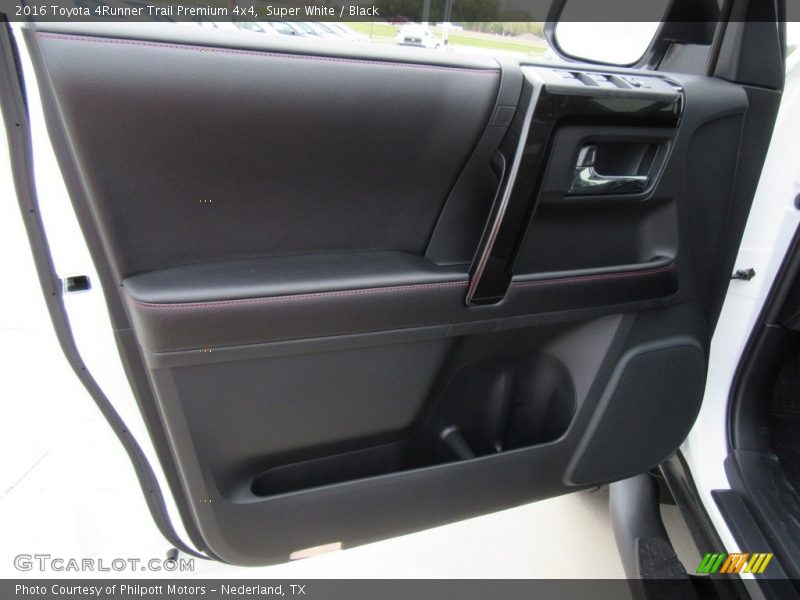 Super White / Black 2016 Toyota 4Runner Trail Premium 4x4